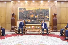 A working session between Chairman of the Bac Ninh People’s Committee Pham Hoang Son and China’s JA Solar group on January 28. (Photo: VNA)