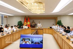 Deputy Prime Minister Nguyen Van Thang chairs the fourth meeting of the Executive Council of the Vietnam International Financial Centre (VIFC) on October 22. (Photo: VNA)