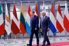 General Secretary of the Central Committee of the Communist Party of Vietnam and President To Lam (L) and European Council President António Costa (Photo: VNA)