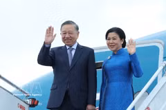 General Secretary and President To Lam and his spouse depart Paris, concluding their official visit to France and attendance at the International Space Summit. (Photo: VNA)