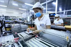 The global reallocation of FDI toward hi-tech industries is opening up new opportunities for Vietnam. (Photo: VNA)