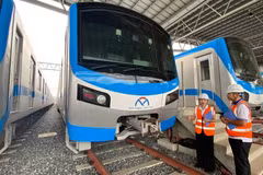 To operate Metro Line No. 1 (Ben Thanh–Suoi Tien), Ho Chi Minh City Urban Railway Company No. 1 (HURC1) currently employs 700 people to keep nearly 200 train trips running each day. (Photo: nhandan.vn)