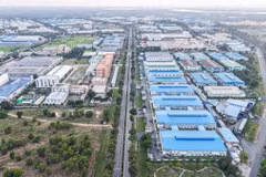 Currently, Dong Nai is home to 31 operational industrial parks, employing more than 584,000 domestic workers and 8,477 foreign employees. (Photo: VNA)