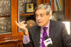 Argentine expert Patricio Carmody, an advisory member of the Argentine Council for International Relations (CARI), grants an interview to the Vietnam News Agency (Photo: VNA)