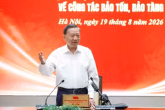 Party General Secretary and President To Lam speaks at the event. (Photo: VNA) 