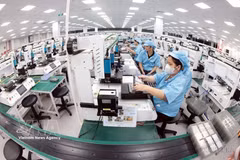 Production at Khvatec Thai Nguyen Co., Ltd. in Yen Binh Industrial Park, Thai Nguyen province. (Photo: VNA)