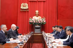 The working session between Minister of Public Security Gen. Luong Tam Quang and Prof. Graham Carr, Concordia University's President and Vice-Chancellor, in Hanoi on October 5, 2026 (Photo: VNA)
