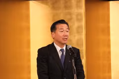 Tetsuro Fukuyama, Vice President of the Japanese House of Councillors, speaks at the event. (Photo: VNA)