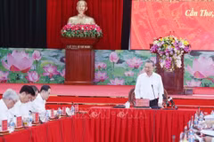 Party General Secretary To Lam speaks at a working session with the Standing Boards of the Party Committees of Can Tho, and Soc Trang and Hau Giang provinces on June 4 in Can Tho. (Photo: VNA)