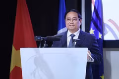 Prime Minister Pham Minh Chinh speaks at the Vietnam – France business forum in Paris on June 11, 2025. (Photo: VNA)