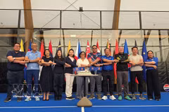 Ambassadors of ASEAN member states in Brussels perform the bloc’s signature “ASEAN handshake”, symbolising ASEAN solidarity (Photo: VNA) 