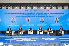 Delegates discuss potential Vietnam-China cooperation in supply chains at the seminar. (Photo: VNA)