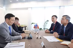 At the meeting between Minister of Finance Ngo Van Tuan and Aysen Sergeyevich Nikolayev, Head of the Sakha Republic (Yakutia) of Russia on September 3 (Photo: VNA)