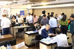 An overview of the B2B session at the Vietnam – India business meeting (Photo: VNA)