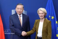 General Secretary of the Communist Party of Vietnam Central Committee and President To Lam (L) meets with President of the European Commission Ursula von der Leyen on October 22, 2026. (Photo: VNA)