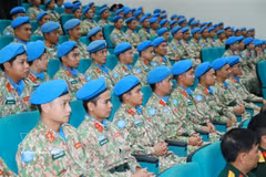 Officers of the Engineering Unit Rotation 4 and Level-2 Field Hospital Rotation 7 attend the conference (Photo: VNA)