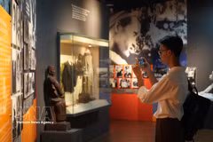 The Southern Women’s Museum scans and digitises more than 1,000 artifacts for display using hologram technology (Photo: VNA) 