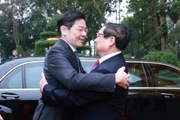 Welcome ceremony held for Singaporean Prime Minister Lawrence Wong