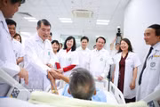 PM attends opening of Viet Duc Friendship Hospital's Ninh Binh branch