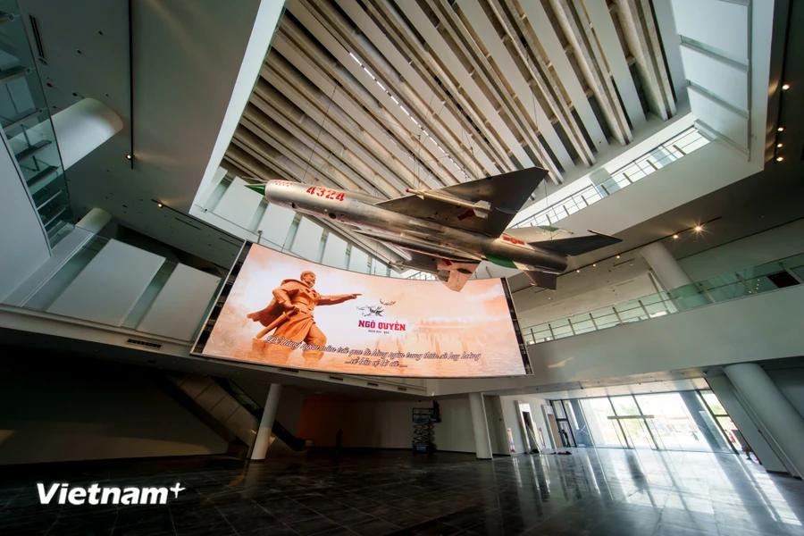 The first thing that visitors see inside the museum is a MiG-21 jet fighter coded 4324 hung overhead. In 2015, the Prime Minister signed a decision recognising this aircraft as a national treasure. (Photo: VietnamPlus)