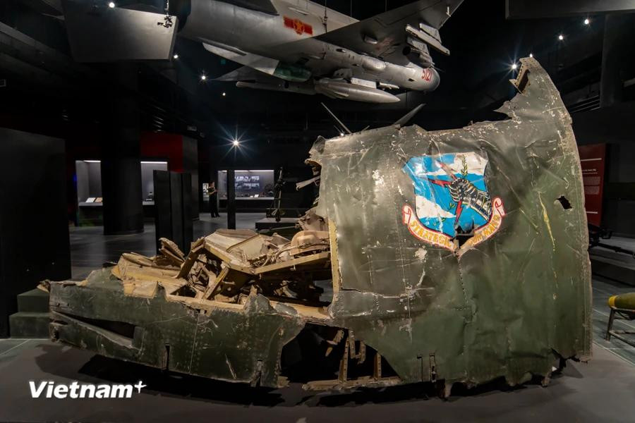 The wreckage of a downed US aircraft (Photo: VietnamPlus)