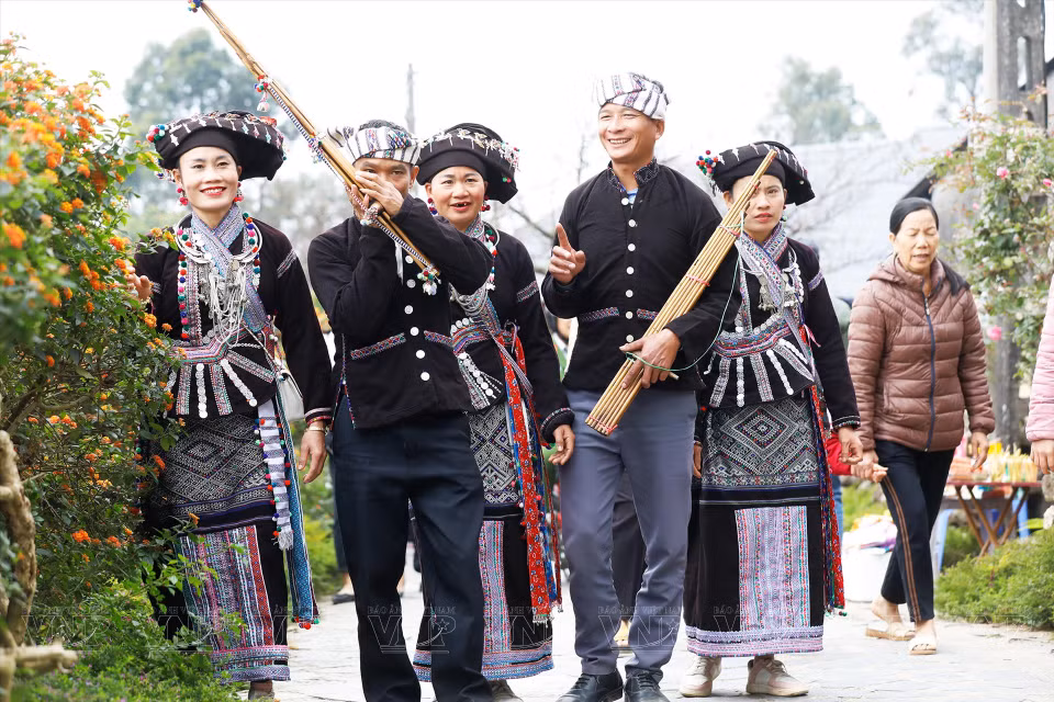 Lao people in Tam Duong district, Lai Chau province, dress in their unique traditional attire. (Photo: VNP)