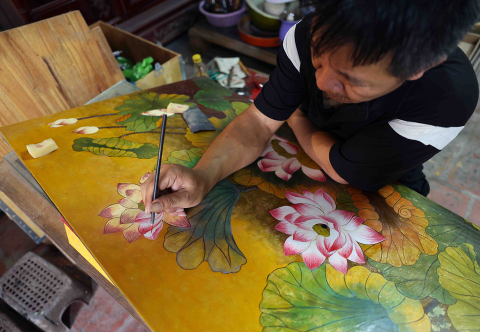 Lacquerware products from the Ha Thai lacquer craft village in Duyen Ha commune, Thuong Tin district, are exported to markets in Europe, Japan, and the Republic of Korea. (Photo: VNA)