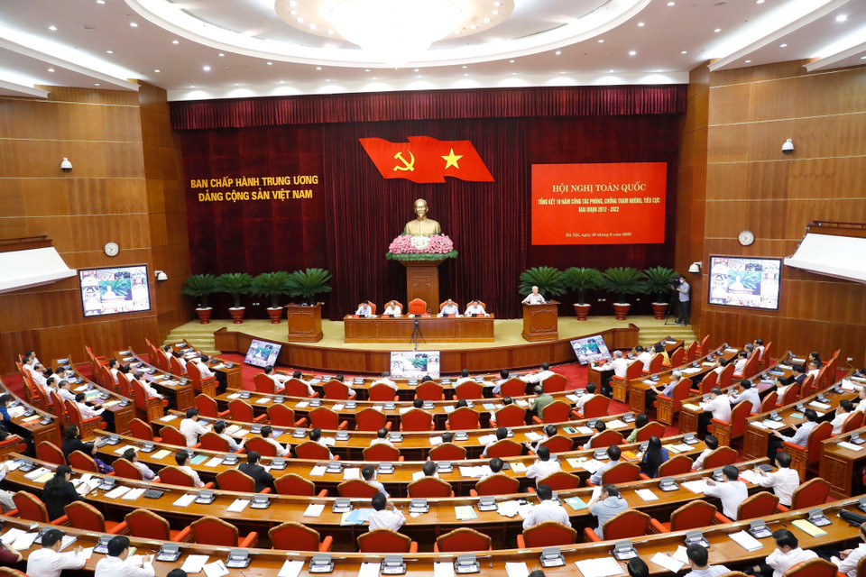 Party General Secretary Nguyen Phu Trong, Head of the Central Steering Committee on Prevention and Control of Corruption and Negative Phenomena, speaks at the national conference reviewing 10 years of the work in Hanoi on June 30, 2022. (Photo: Phuong Hoa – VNA)