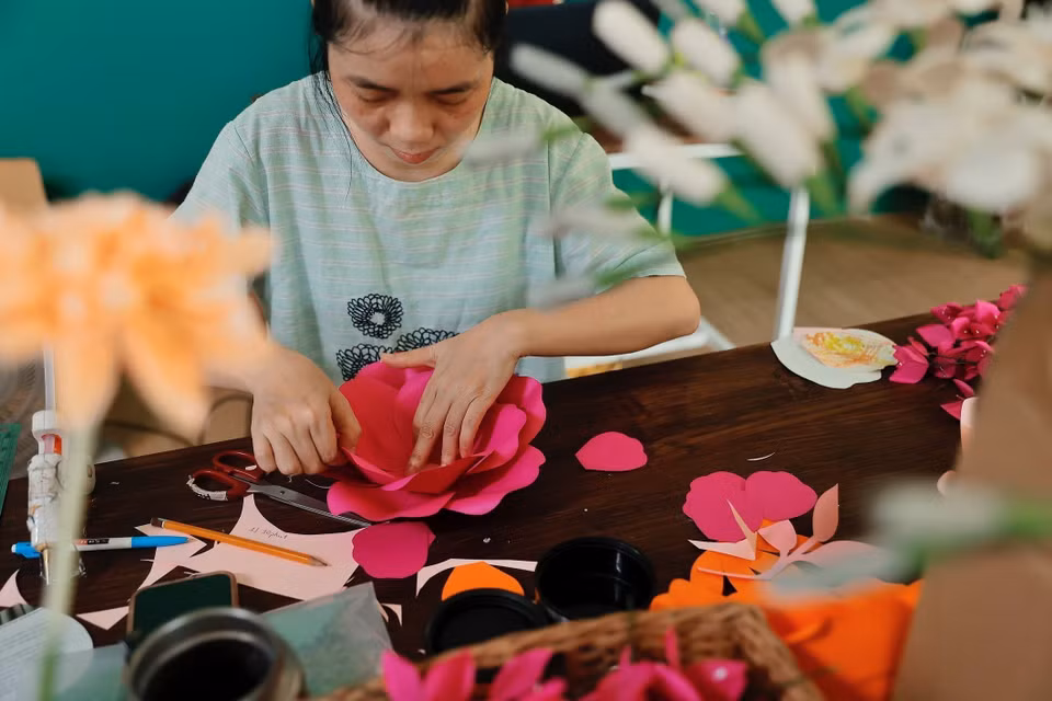 Skilled hands work meticulously, and precisely through each step of the process. (Photo: VNA)