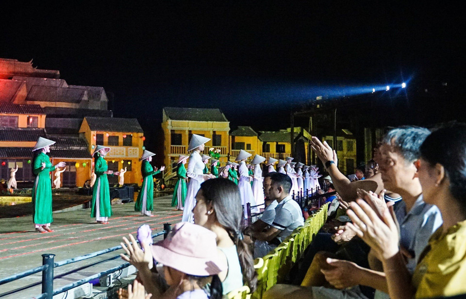Hoi An Memories leaves a lasting impression on visitors to the ancient town of Hoi An. (Photo: VNA)