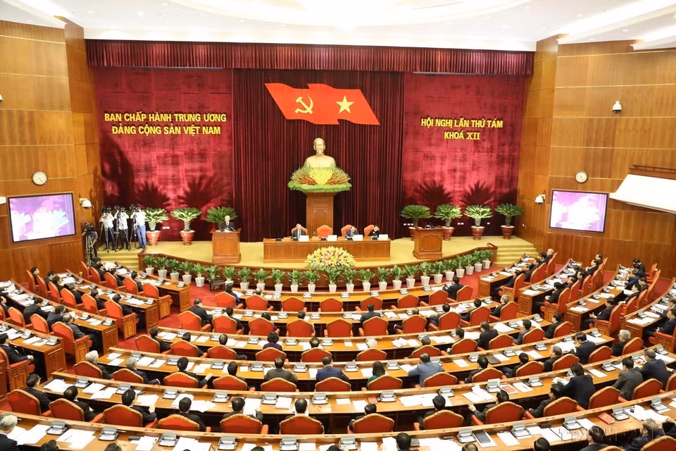 Party General Secretary Nguyen Phu Trong delivers the opening speech at the eighth meeting of the 12th Central Committee of the Communist Party of Vietnam in Hanoi on October 2, 2018. (Photo: VNA)