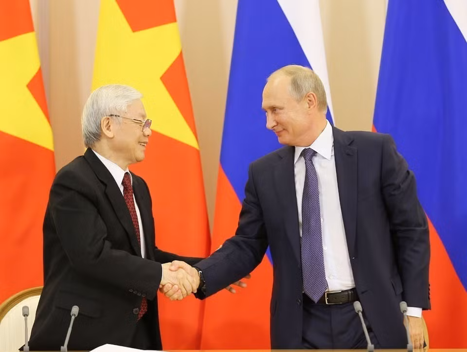 President Vladimir Putin holds talks with Party General Secretary Nguyen Phu Trong during the latter's official visit to Russia (Sochi, September 6, 2018). (Photo: VNA)