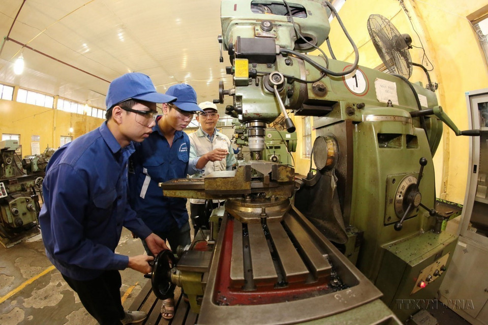 Hanoi always places special emphasis on the education and training of the younger generation. (Photo: VNA)