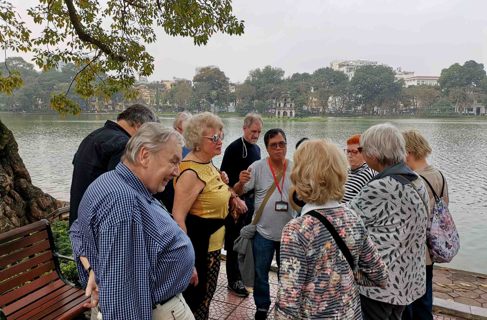 As a "City of Peace," Hanoi attracts millions of domestic and international tourists each year. (Photo: VNA)