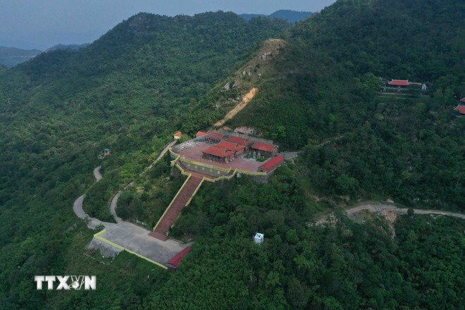 Located on Bao Dai Mountain, Dong Trieu district, in the northern province of Quang Ninh, Ngoa Van pagoda relic complex is a sacred pilgrimage site attracting tourists all year round. (Photo: VNA)