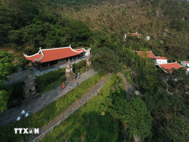 Located on Bao Dai Mountain, Dong Trieu district, in the northern province of Quang Ninh, Ngoa Van pagoda relic complex is a sacred pilgrimage site attracting tourists all year round. (Photo: VNA)