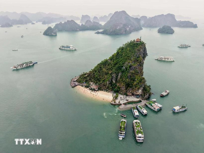vinh-ha-long.jpg