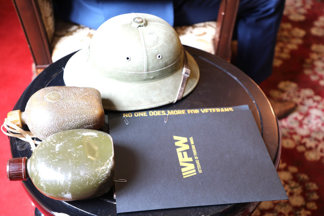 Wartime artifacts returned to Vietnam by the VFW. (Photo: VNA) vna-potal-tiep-nhan-ky-vat-chien-tranh-do-phia-my-cung-cap-8155328.jpg