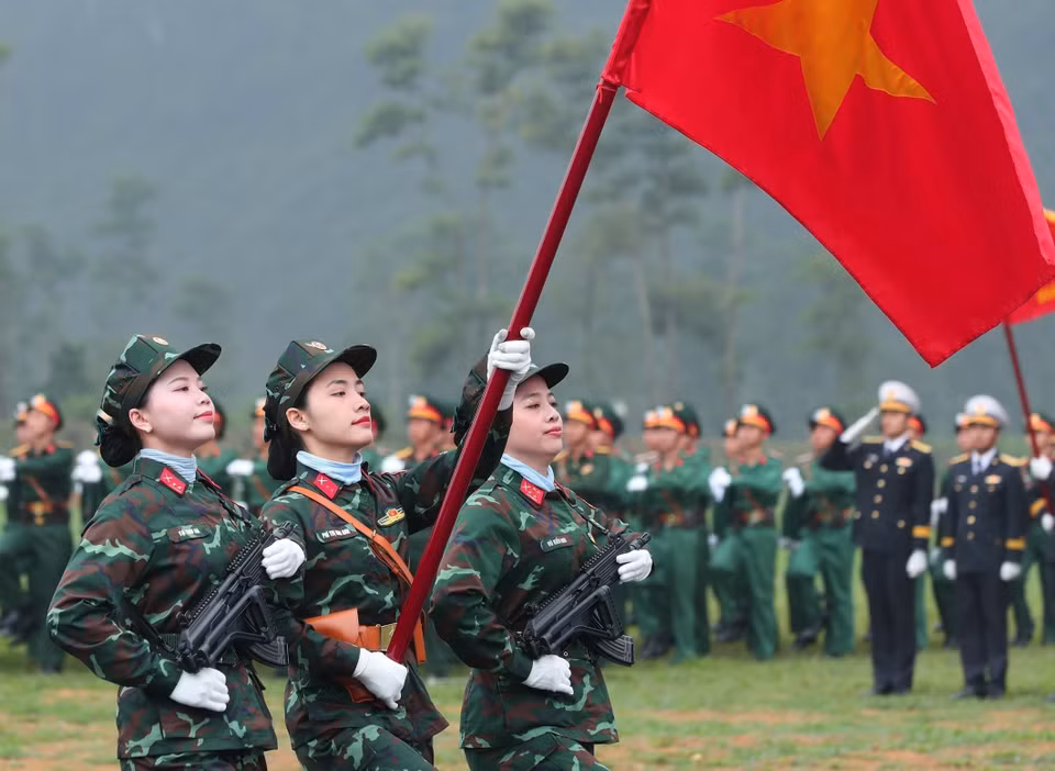 The Vietnamese female peacekeeping forces participate in the rehearsal. (Photo: VNA)