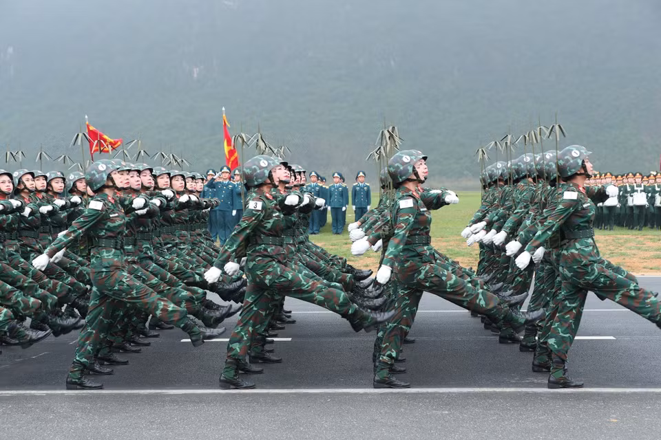 The female signal corps at the rehearsal. (Photo: VNA)
