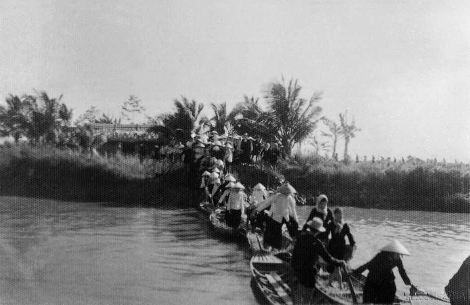 The "Long-Haired Army" protests in 1961, demanding an end to youth conscription and asking the US and the US-backed Saigon regime to cease repression. (Photo: VNA archives)