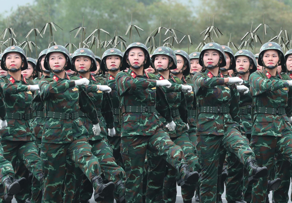 The female signal corps at the rehearsal. (Photo: VNA)