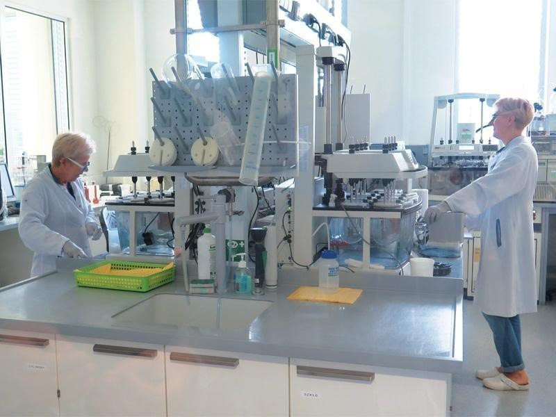 Adamed, a Polish pharmaceutical group, has been present in the Vietnamese market for quite some time, with its Biseptol medication being well known among many Vietnamese. (Photo: VNA)