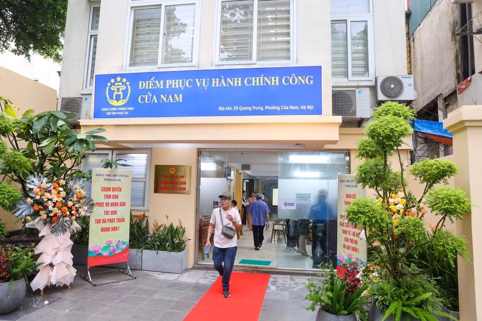 From July 1, 2025, Hanoi officially operates the two-tier local administration model, comprising the municipal and commune/ward levels, a historic milestone in Vietnam’s administrative reform. (Photo: VietnamPlus)