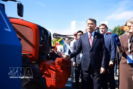 Prime Minister Le Minh Hung visits Tatarstan socio-economic potential exhibition