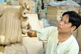 Exhibition highlights Vietnamese artisan’s lifelong dedication to art