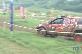 Tuyen Quang hosts 4th off-road racing competition