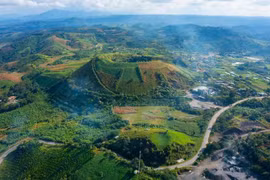 Weekly highlights: Dak Nong receives UNESCO global geopark title for second time