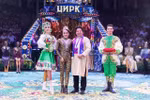 People’s Artist Tong Toan Thang and artist Luu Thi Huong at the festival (Photo: VNA)