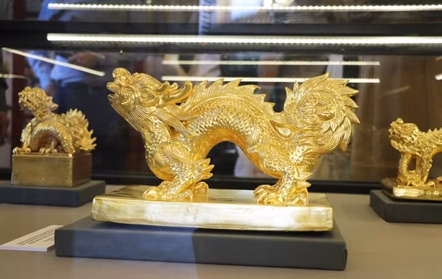 The dragons displayed at the exhibition are mostly created with inspiration from dragon images cast on Nguyen Dynasty seals (Photo: VNA)